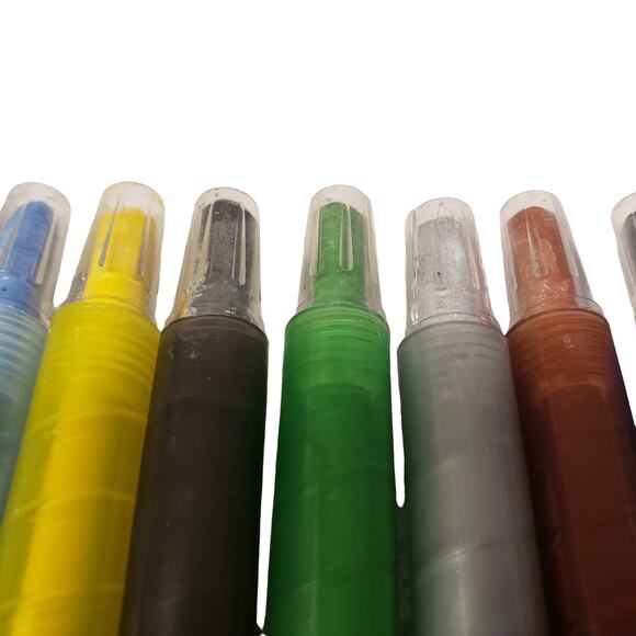 Vintage Sanrio Hello Kitty Twist Up Crayon Set Year 2000 1976 Hello Kitty Pencil - Picture 8 of 15